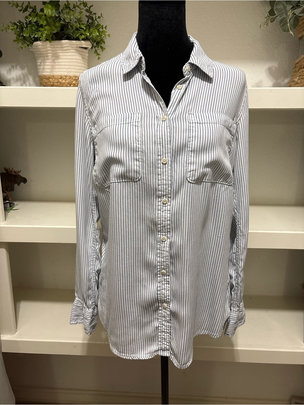 Merona White Button-Down Shirt with Thin Blue Stripes